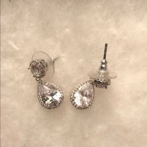 Crystal drop earrings